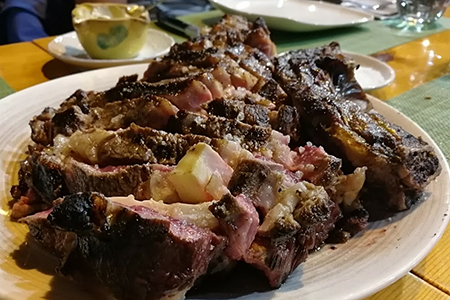 Chuletón a la brasa Jaca, con parrilla personalizada